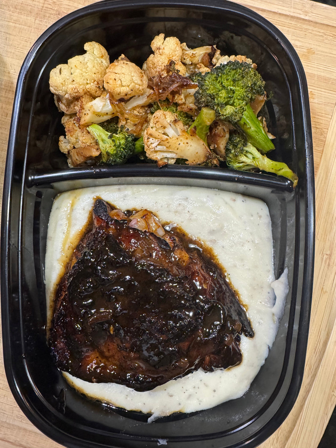 Baked Chicken Thighs w/ Smoked Cauliflower Broccoli Medley & Potato & Cauliflower Puree